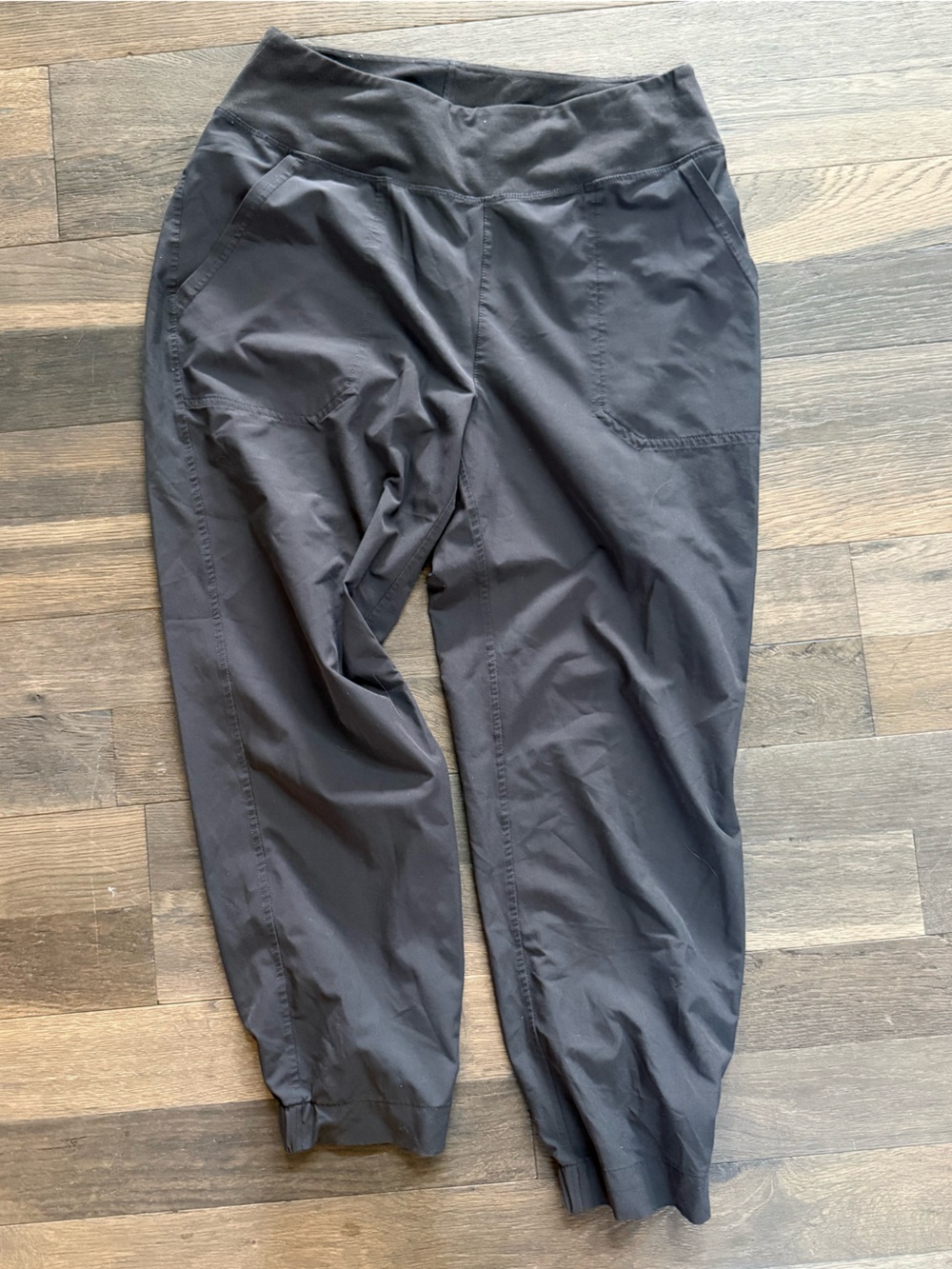 Patagonia Black Men's Jogger Pants - Lightweight Activewear